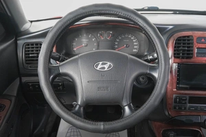 Седан Hyundai Sonata 2005 года, 459000 рублей, Кемерово