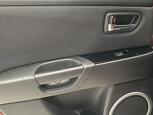 Хетчбэк Mazda 3 2008 года, 737000 рублей, Солонцы