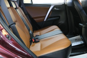 Внедорожник Toyota RAV4 2018 года, 2619000 рублей, Омск