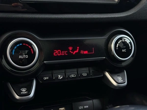 Седан Kia Rio 2019 года, 1599000 рублей, Ижевск