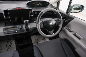 Минивэн Honda Freed 2010 года, 1079000 рублей, Красноярск