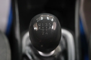 Седан Kia Rio 2015 года, 799000 рублей, Омск