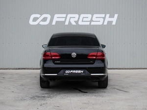 Седан Volkswagen Passat 2011 года, 1065000 рублей, Краснодар