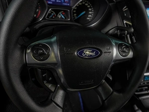 Хетчбэк Ford Focus 2011 года, 1049000 рублей, Воронеж