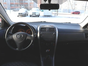 Седан Toyota Corolla 2008 года, 890000 рублей, Железногорск