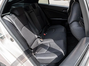 Лифтбек Toyota Prius 2016 года, 1535000 рублей, Краснодар