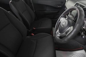 Хетчбэк Toyota Ractis 2014 года, 1299000 рублей, Кемерово