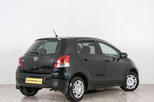 Хетчбэк Toyota Vitz 2010 года, 649000 рублей, Красноярск