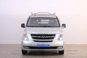 Минивэн Hyundai Grand Starex 2009 года, 1139000 рублей, Омск