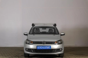 Седан Volkswagen Polo 2013 года, 1019000 рублей, Тюмень