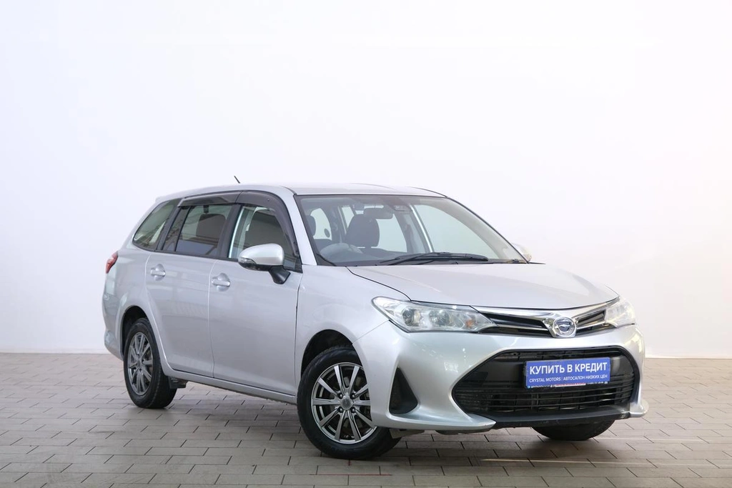 Универсал Toyota Corolla Fielder 2020 года, 1659000 рублей, Омск