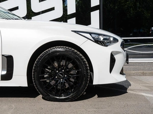Лифтбек Kia Stinger 2019 года, 2390000 рублей, Волгоград