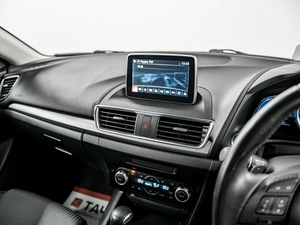 Хетчбэк Mazda Axela 2016 года, 1405000 рублей, Красноярск