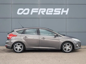 Хетчбэк Ford Focus 2012 года, 900000 рублей, Краснодар