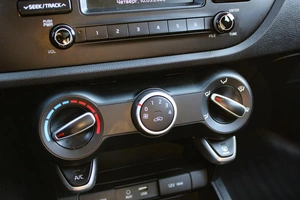 Седан Kia Rio 2020 года, 1350000 рублей, Ярославль