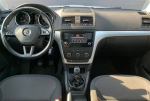 Внедорожник Skoda Yeti 2015 года, 910000 рублей, Солонцы
