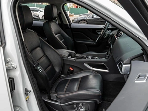 Внедорожник Jaguar F-Pace 2019 года, 3695000 рублей, Краснодар