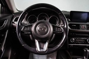 Седан Mazda 6 2016 года, 1809000 рублей, Сургут