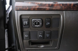 Внедорожник Toyota Land Cruiser 2011 года, 3149000 рублей, Красноярск