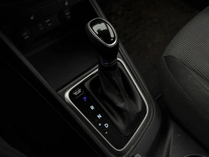 Седан Hyundai Solaris 2017 года, 1190000 рублей, Красноярск