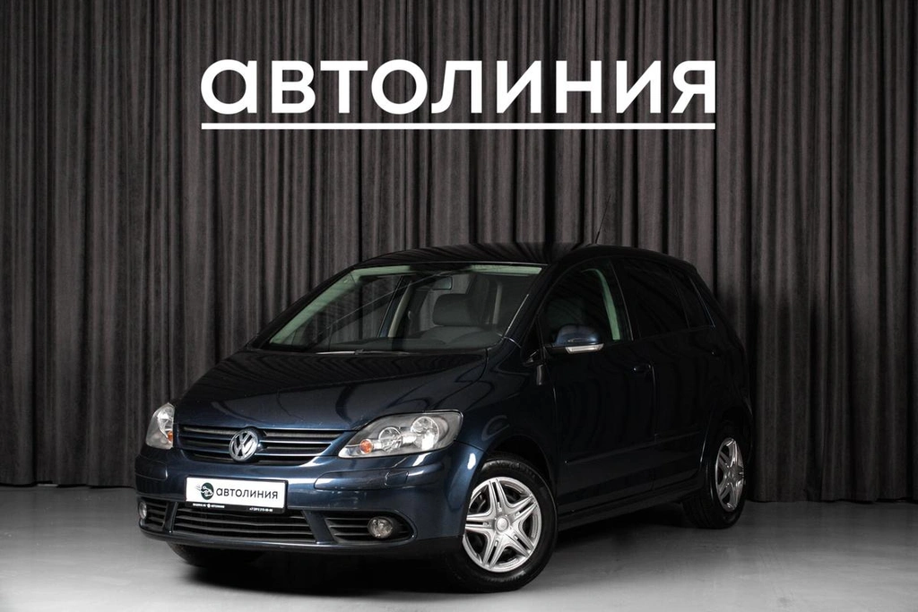 Хетчбэк Volkswagen Golf Plus 2008 года, 599000 рублей, Красноярск