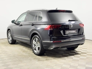 Внедорожник Volkswagen Tiguan 2018 года, 3814900 рублей, Казань