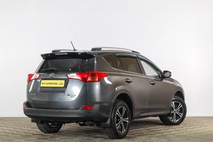 Внедорожник Toyota RAV4 2015 года, 2499000 рублей, Тюмень