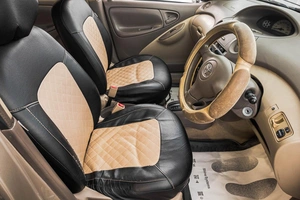 Седан Toyota Platz 2003 года, 489000 рублей, Барнаул