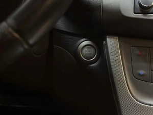 Хетчбэк Nissan Tiida 2015 года, 977000 рублей, Красноярск