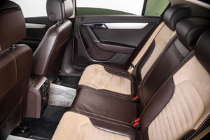 Седан Volkswagen Passat 2011 года, 959000 рублей, Пермь