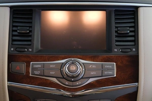 Внедорожник Infiniti QX80 2015 года, 2929000 рублей, Омск