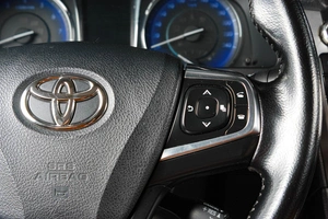 Седан Toyota Camry 2016 года, 1949000 рублей, Тюмень