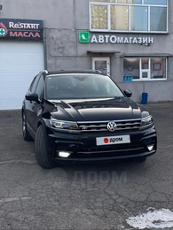 Внедорожник Volkswagen Tiguan 2018 года, 2380000 рублей, Красноярск