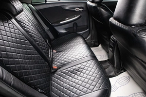 Седан Toyota Corolla 2011 года, 1199000 рублей, Сургут