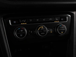 Внедорожник Volkswagen Tiguan 2017 года, 2849000 рублей, Тюмень