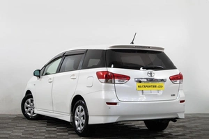 Минивэн Toyota Wish 2012 года, 1189000 рублей, Сургут