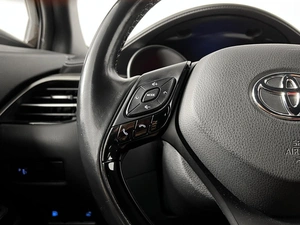 Внедорожник Toyota C-HR 2019 года, 2289900 рублей, Казань