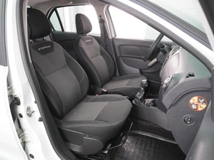 Седан Renault Logan Stepway 2022 года, 1299000 рублей, Воронеж