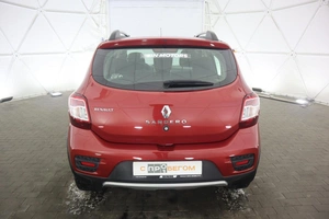 Хэтчбек Renault Sandero 2017 года, 1040000 рублей, Орёл