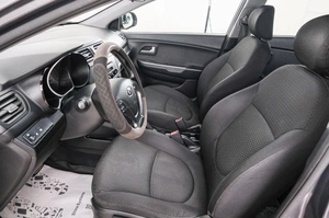 Хетчбэк Kia Rio 2016 года, 1079000 рублей, Красноярск