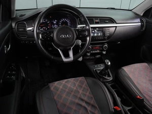 Хетчбэк Kia Rio X-Line 2019 года, 1499000 рублей, Воронеж