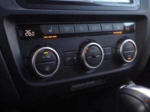 Седан Volkswagen Jetta 2012 года, 1090000 рублей, Тверь