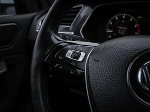 Внедорожник Volkswagen Tiguan 2018 года, 2449000 рублей, Волгоград