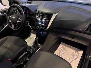 Хетчбэк Hyundai Solaris 2015 года, 999000 рублей, Красноярск