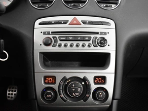 Седан Peugeot 408 2016 года, 843900 рублей, Казань