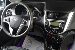 Седан Hyundai Solaris 2013 года, 769000 рублей, Тюмень