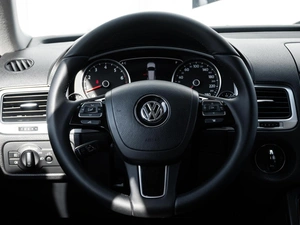 Внедорожник Volkswagen Touareg 2010 года, 1520000 рублей, Ставрополь