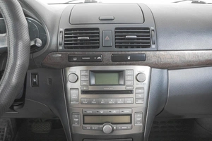 Универсал Toyota Avensis 2006 года, 1049000 рублей, Кемерово