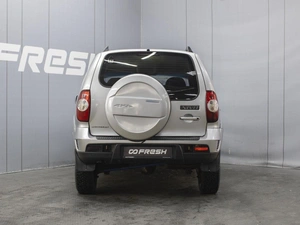 Внедорожник Chevrolet Niva 2010 года, 370000 рублей, Омск