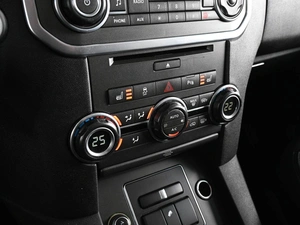 Внедорожник Land Rover Discovery 2014 года, 2119000 рублей, Аксай